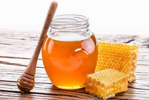 蜂蜜什么时候饮用最佳 蜂蜜什么时候喝有要求吗