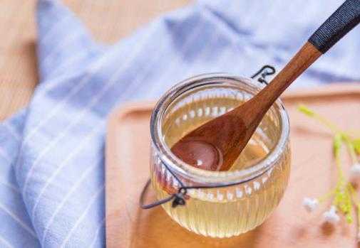 蜂蜜水用多少℃的水比较好 蜂蜜水一般用多少蜂蜜