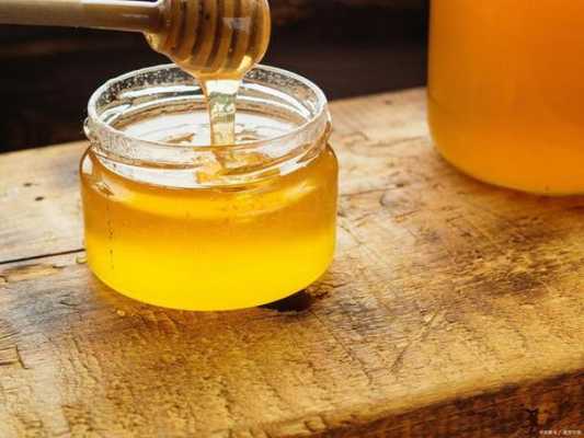 正常蜂蜜水是什么颜色的