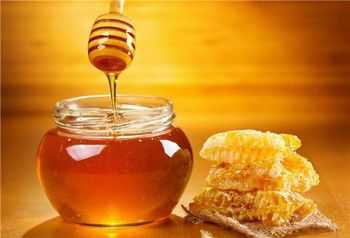 一天食多少蜂蜜合适（一天吃多少蜂蜜最合适）