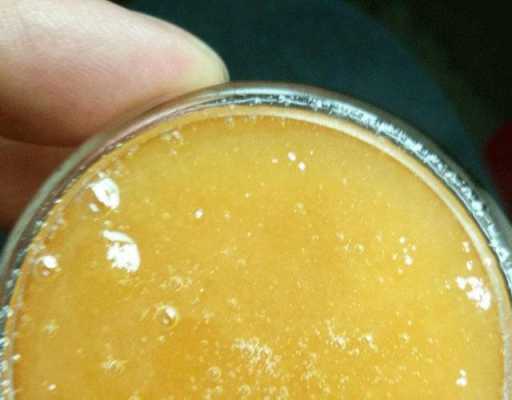 蜂蜜结晶为什么会变成颗粒状的-蜂蜜结晶为什么在下面融化