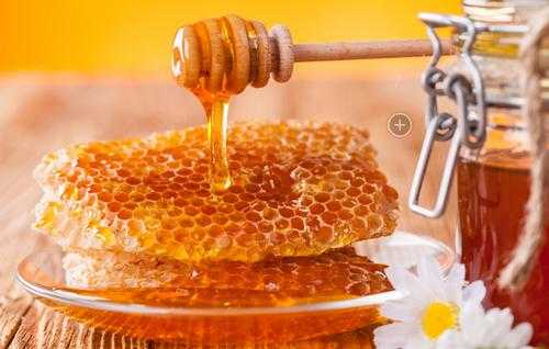 怎么区别蜂胶与蜂蜜的区别-怎么区别蜂胶与蜂蜜