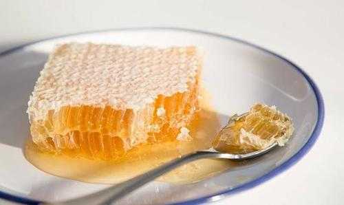 一天吃多少蜂蜜比较合适 一天吃多少蜂巢蜜好啊