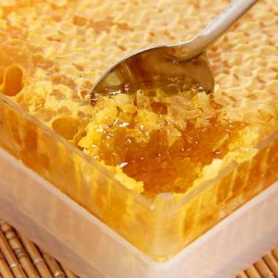  蜂巢蜜每天吃多少好「蜂巢蜜一天当中什么时候吃好」