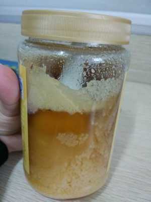 喝变质的蜂蜜会怎么样_变质的蜂蜜水喝了会怎样