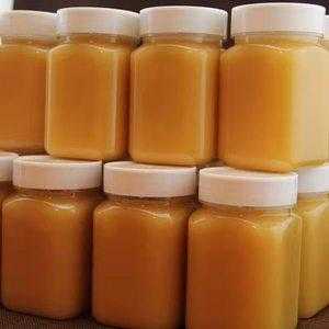  纯天然蜂蜜批发多少钱「纯天然蜂蜜批发多少钱一斤」