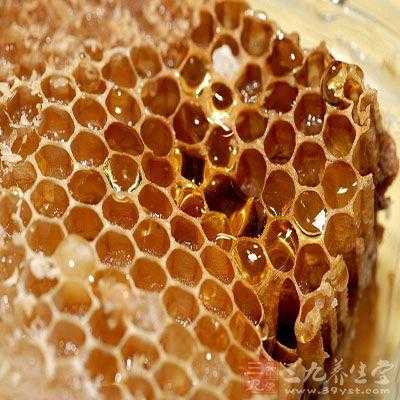 老蜂巢为什么治疗鼻炎（老蜂巢的作用与功效可以直接吃吗）