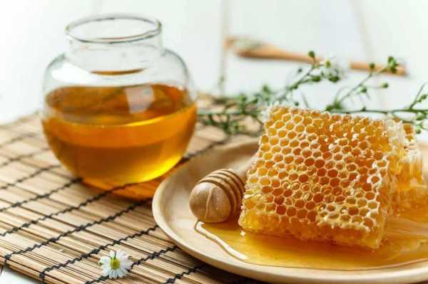喝蜂巢蜜有什么功效