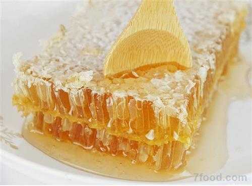 蜂巢蜜吃了有什么用处,蜂巢蜜的副作用 