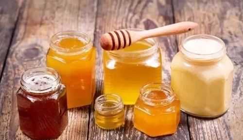 喝蜂蜜水多少合适蜂蜜_喝蜂蜜水几勺蜂蜜