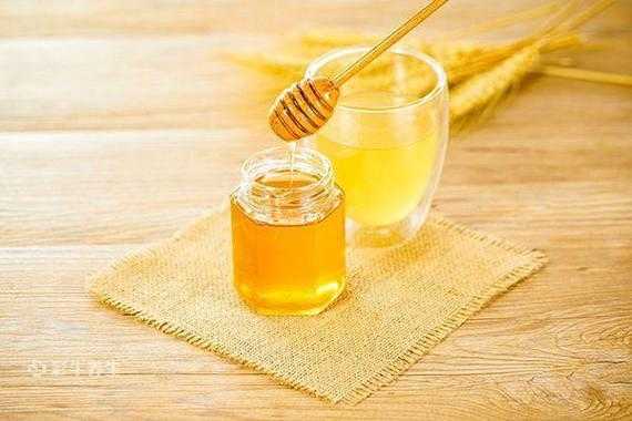 喝蜂蜜要用多少水合适（蜂蜜水喝几勺合适）