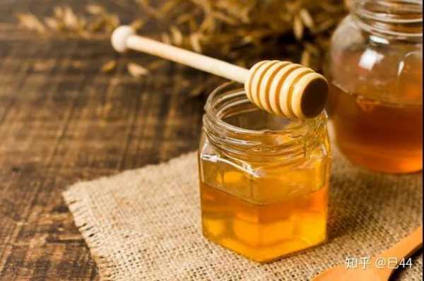  蜂蜜里有异味怎么办「蜂蜜有怪味」