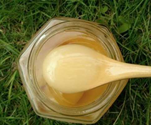蜂蜜有点酸酸的正常吗?