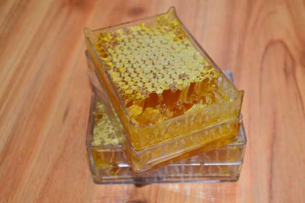 固体天然蜂巢蜜怎么吃_纯天然的蜂巢蜜可以直接吃吗