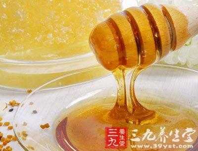 经常熬夜喝蜂蜜有什么好处和坏处 经常熬夜喝蜂蜜有什么好处