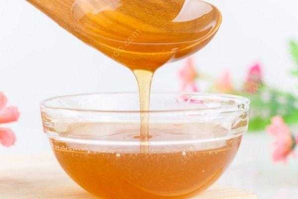蜂蜂蜜兑什么才能降压,蜂蜜加什么能治高血压 