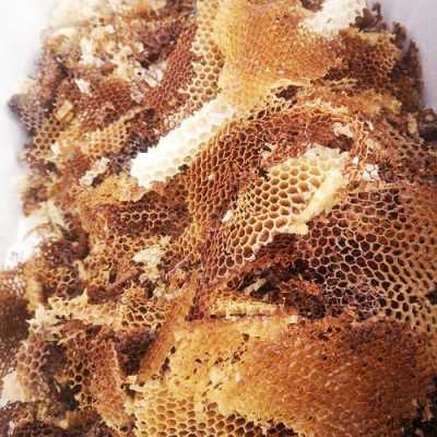 蜂巢里面的蜡有什么功效 蜂巢有蜡怎么办