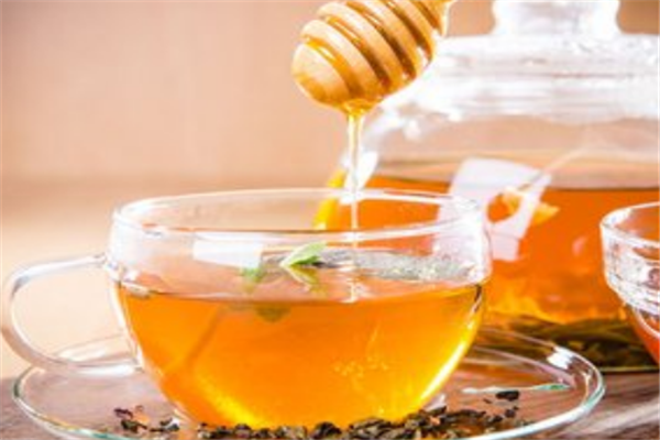  蜂泡茶什么功效蜜「蜂蜜茶的功效与作用及简单做法」