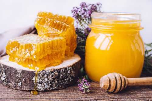 蜂蜜的作用蜂蜜的作用与功效 蜂蜜的作用功效是什么原因