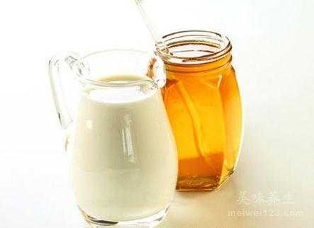 牛奶加蜂蜜怎么做着喝