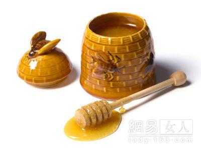 蜂胶和大蒜油哪个好 蜂蜜蜂胶泡大蒜有什么功能