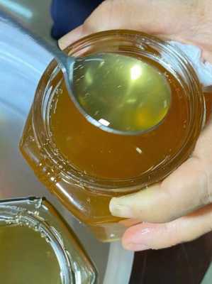 蜜泡水为什么有酒的味道_为什么蜂蜜泡水有漂浮物
