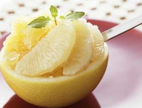  柚子什么时候吃治疗便秘「柚子啥时候吃效果最好」