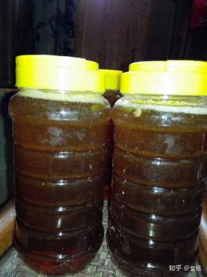 深褐色蜂蜜是什么蜜 深棕色蜂蜜是什么蜜