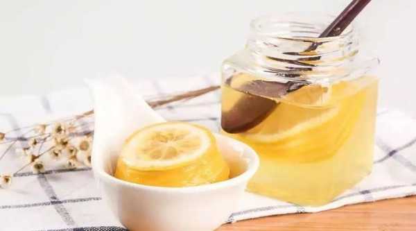 关于柠檬生姜蜂蜜水有什么功效的信息