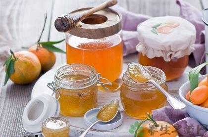 蜂蜜和什么搭配喝最好最养胃-蜂蜜和什么搭配喝最好