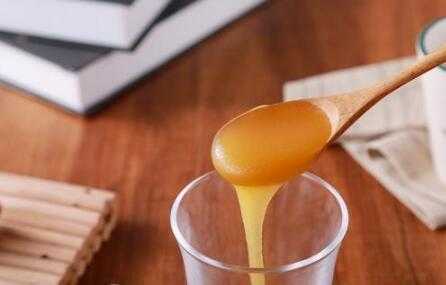蜂蜜含有的维生素 蜂蜜含的维生素是什么