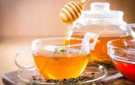 蜂蜜和绿茶泡水喝治什么
